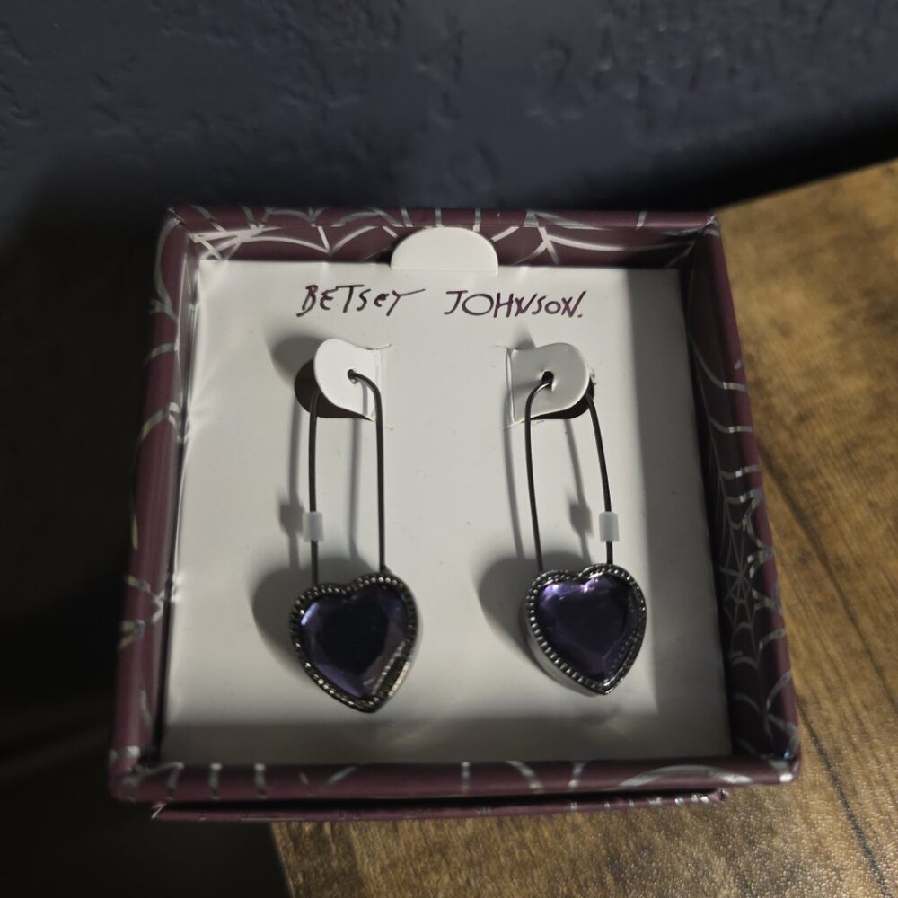 Betsey Johnson Safety Pin Drop Earrings Purple Heart - New in Box